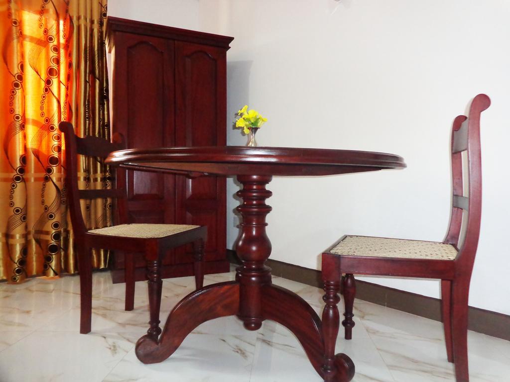 Hotel Italia Ambalangoda  Oda fotoğraf